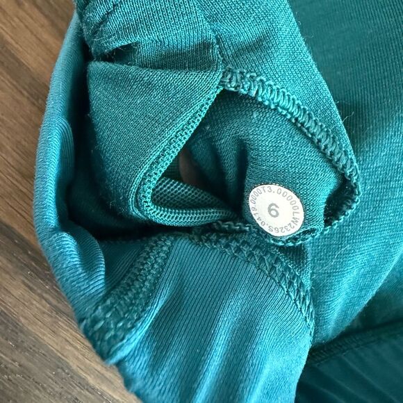 Lululemon Women's Energy Sports Bra Medium Support Set - Teal and Gray Size 6 - Picture 6 of 6